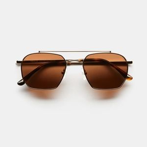 Vehla Bowie Sunglasses in Gold / Choc